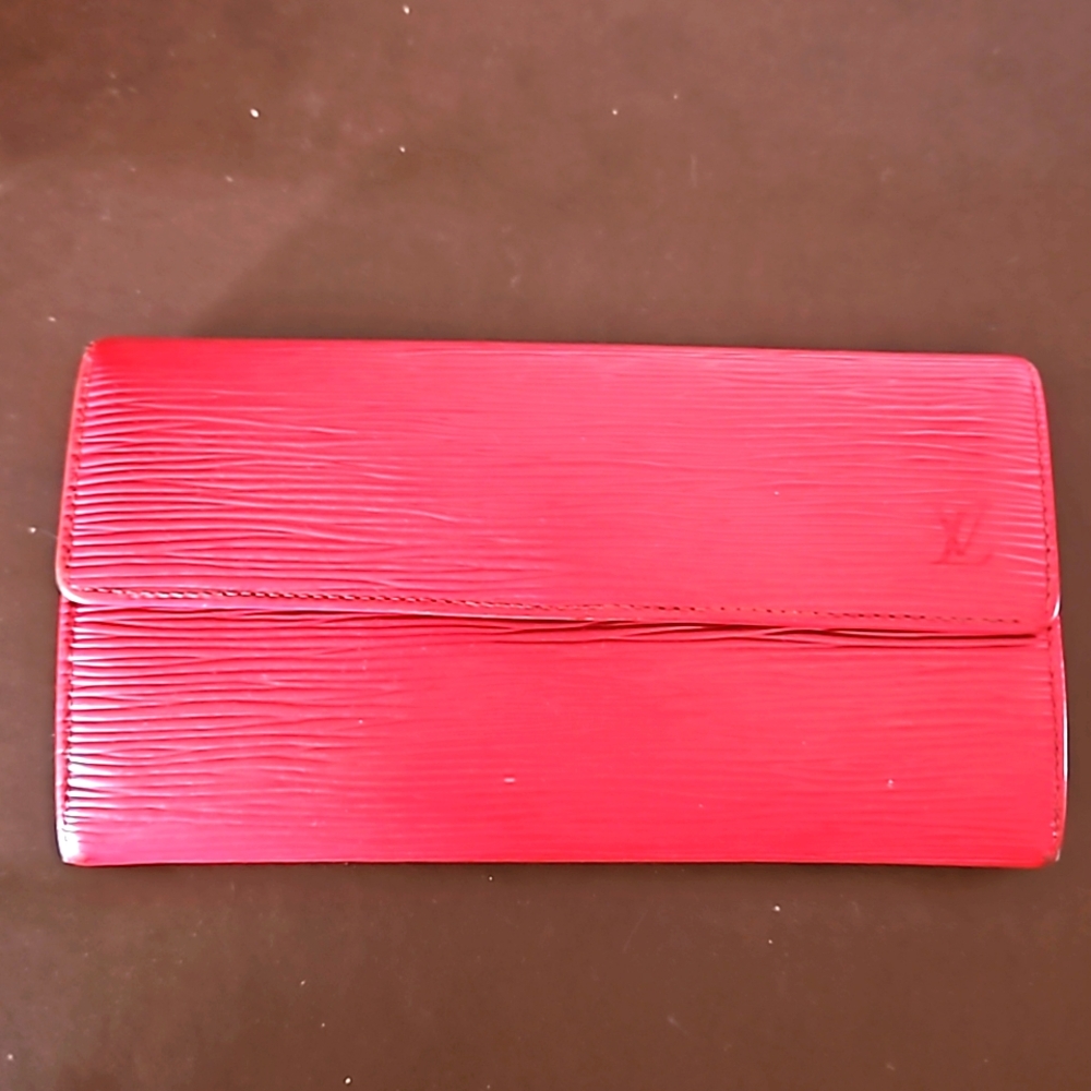 LV sara red epi leather wallet